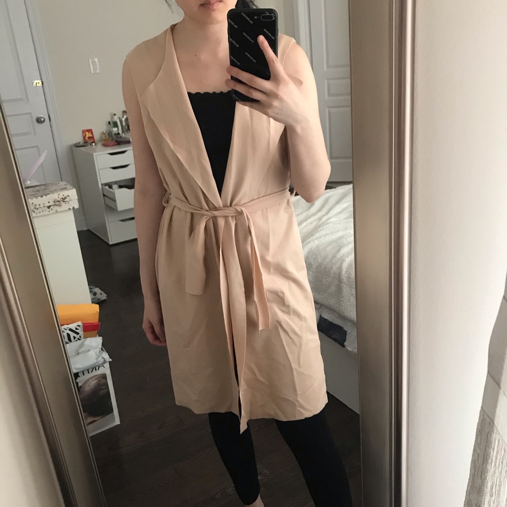 Boohoo nude vest